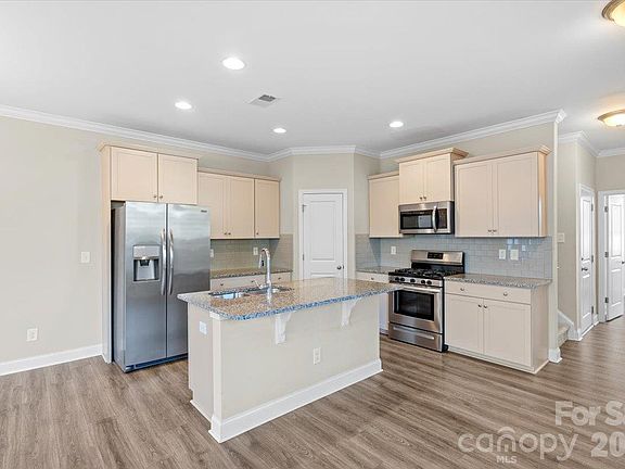 3rd image of 6556 Harris River Way
