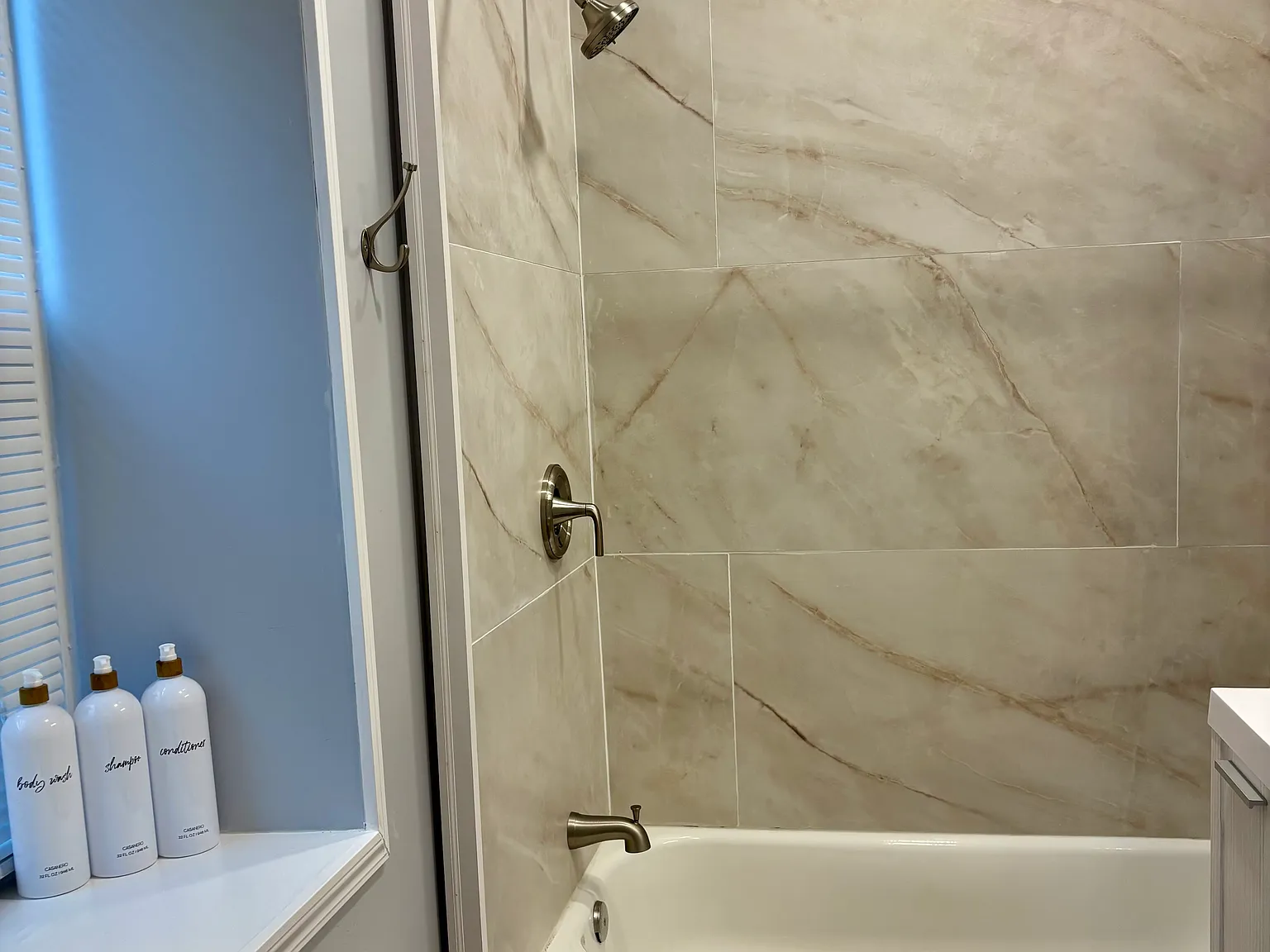 2 bed, 1854 sqft, $2,650 — Photo 3