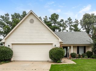 1928 Thomas St, Horn Lake, MS 38637