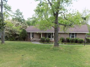 1917 W Brookhaven Cir, Dalton, GA 30720