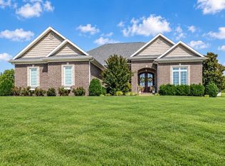 2918 Lenox Dr, Evansville, IN 47725