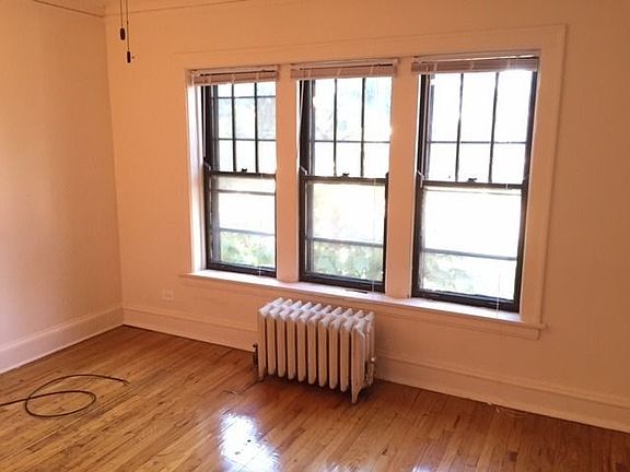 5th image of 2263 W Eastwood Ave APT 2N