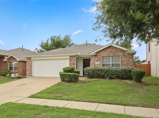 203 Lakefront Dr, Wylie, TX 75098