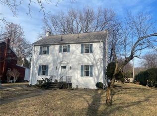 319 Cherokee Dr, Erie, PA