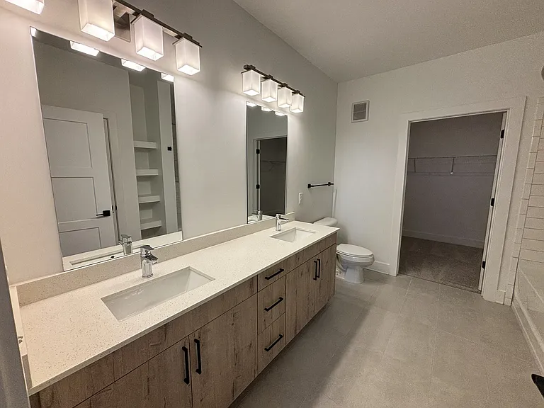 The Argos Apartments on The Beltline — Photo 140