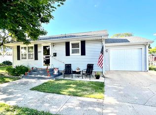 507 3rd Ave, Ackley, IA 50601
