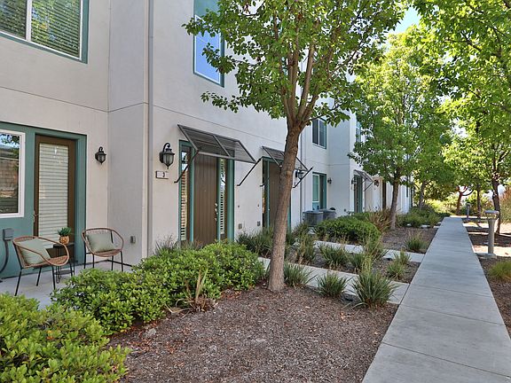 2nd image of 218 William Manly St Unit 3