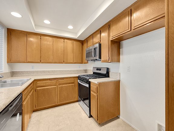 4th image of 901 Golden Springs Dr Unit A11