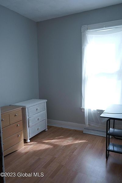 5th image of 1017-1019 Mathews Avenue
