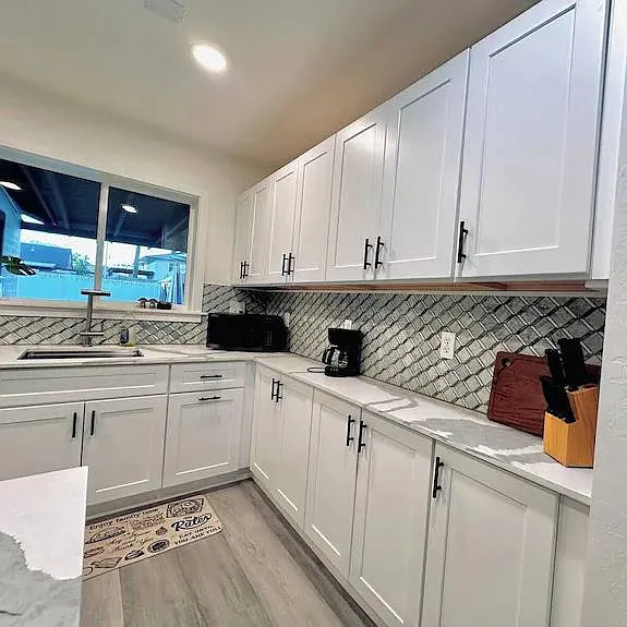 E El Camino Dr — Photo 10