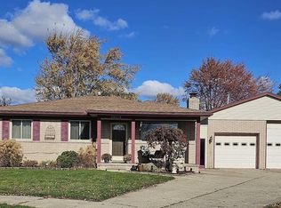 28818 Citation Dr, Roseville, MI 48066