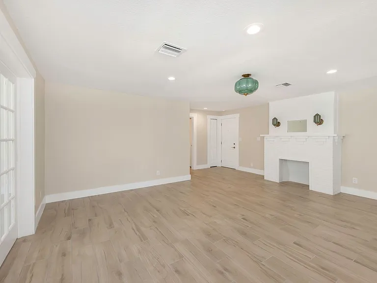 3000 Beach Blvd S #9A — Photo 2
