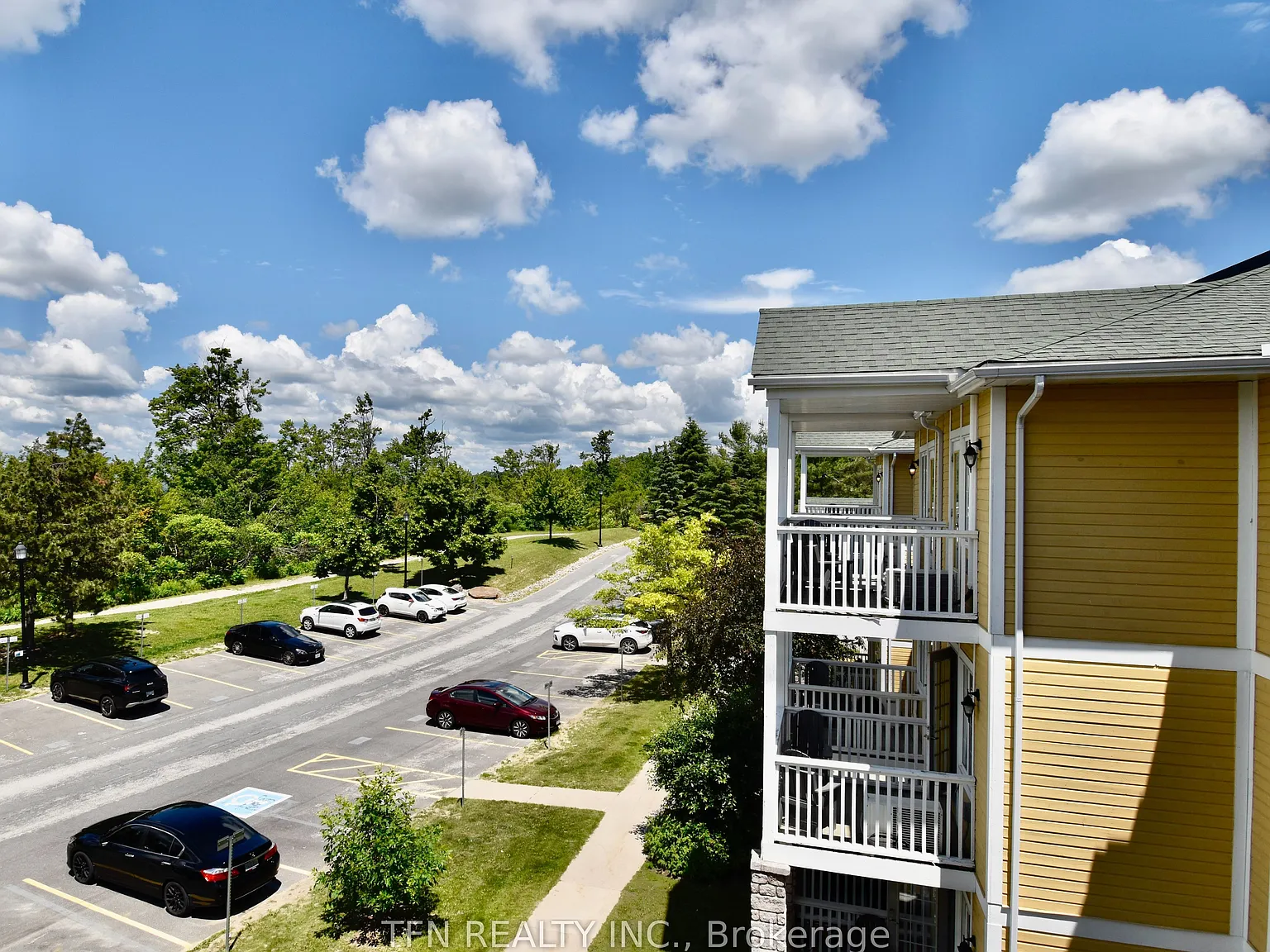 1 bed, $2,400 — Photo 2