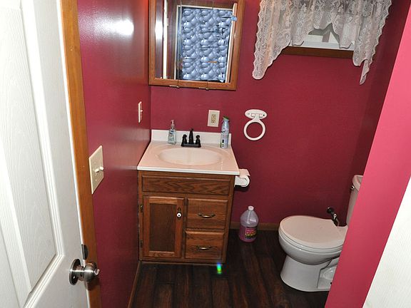 5th image of 8358 Maple St SW