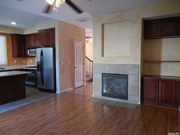 3rd image of 5473 Elderdown Way