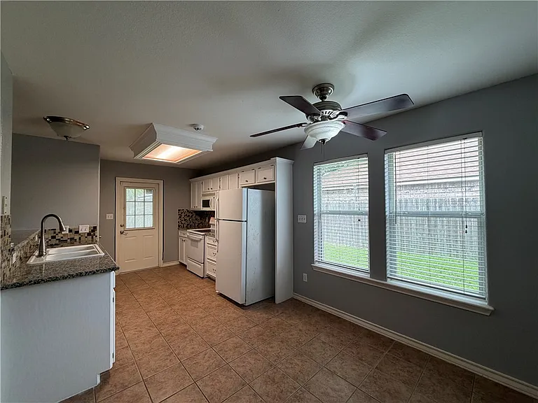 6629 Kodiak Dr — Photo 7