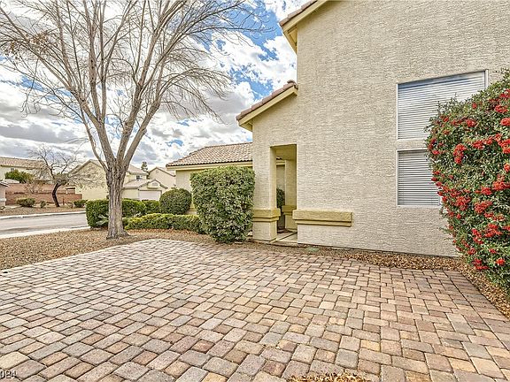 4th image of 1070 Harpy Eagle Ave