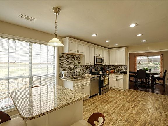 4th image of 1671 Omie Way