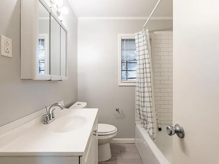 3615 W Capitol Ave — Photo 12