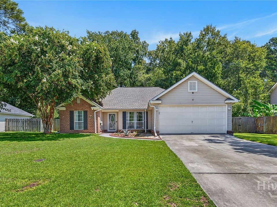 1st image of 211 Longleaf Circle