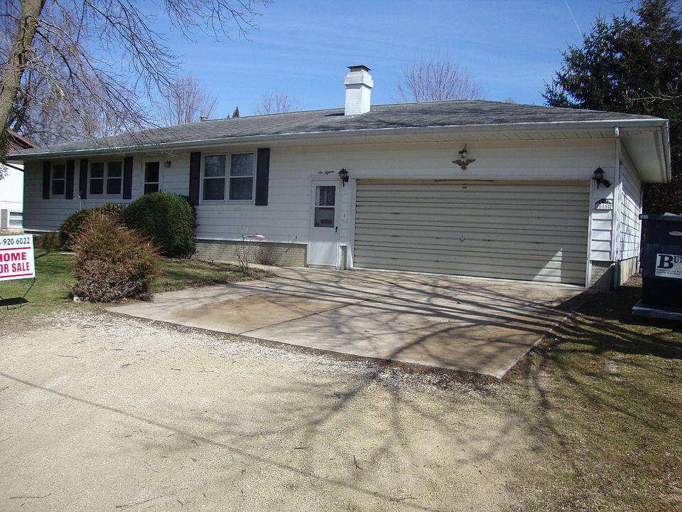 1st image of 615 6th Ave NE