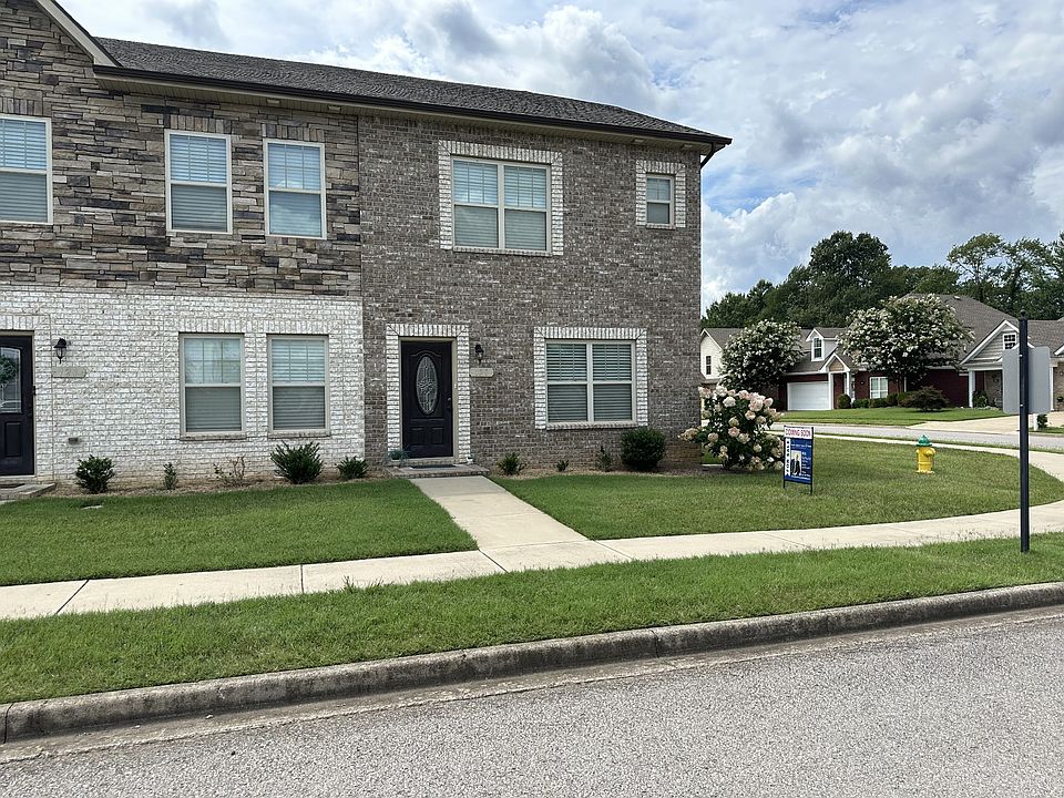 1st image of 120 Turn Row Dr