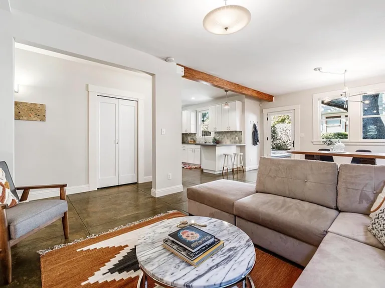 1629 Harmon St #1/2 — Photo 8