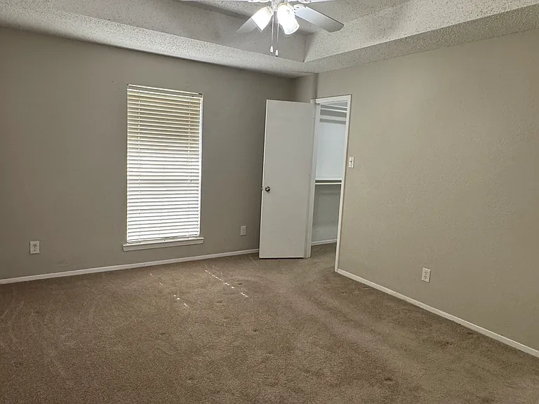 203 Linda St — Photo 13