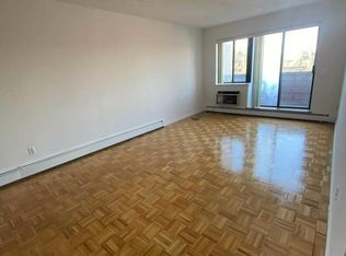 65-84 Austin St #O, Rego Park, NY 11374