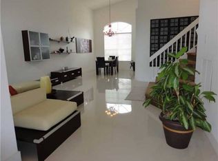 18444 NW 9th Ct, Pembroke Pines, FL 33029