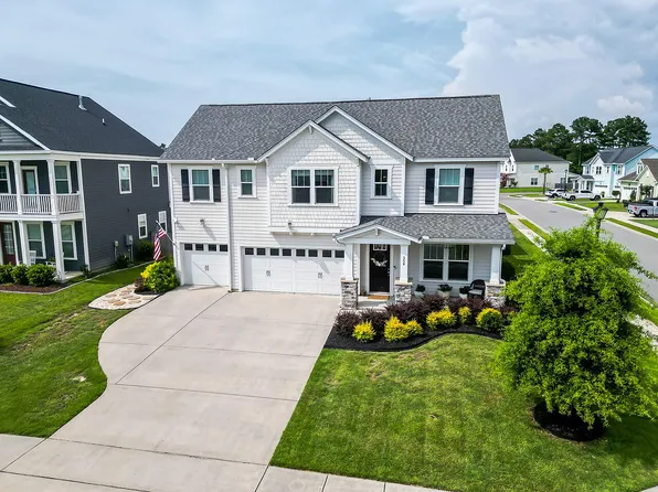 558 Pendleton Dr, Moncks Corner, SC 29461