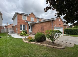 12 Verona Cres, Georgina, ON L4P 3N4