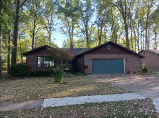2010 Barnsbury Ct, Celina, OH 45822