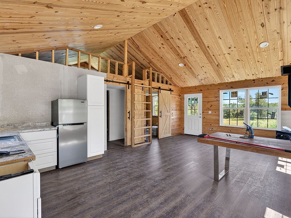 1st image of 1066 High Point Dr