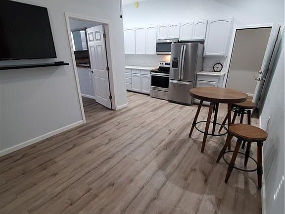 2nd image of 264 S Commercial St #1