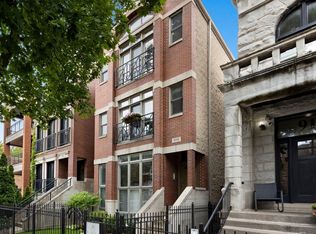 914 W Wrightwood Ave #3, Chicago, IL 60614