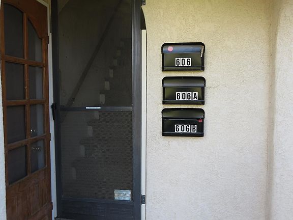 3rd image of 606 E Church St #B