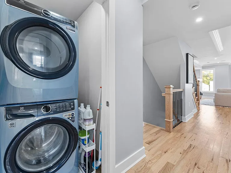 335 Virginia Ave #2 — Photo 25