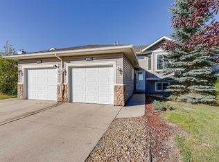 389 E Stonegate Way NW, Airdrie, AB T4B 2X9