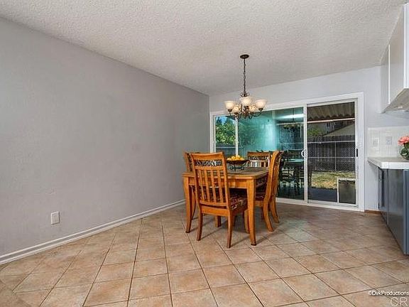 4th image of 15065 Calle Juanito