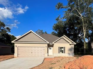 738 Geiger Rd, Headland, AL 36345