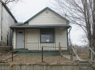 1218 N 13th St, Saint Joseph, MO 64501