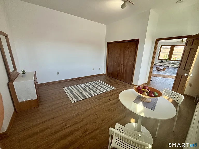 68 E Main St #FRONT — Photo 14