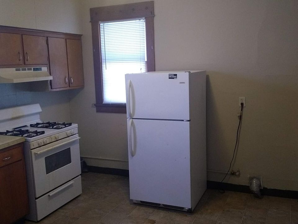 909 / 909 1/2 20th St. 909 20th St Rock Island, IL Zillow