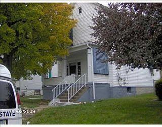 5th image of 444 Guy St