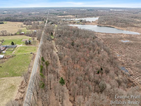 2nd image of Hutchinson Rd