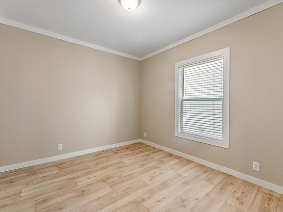 4th image of 318 Welch St #265