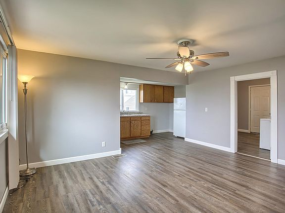 3rd image of 316 W 4th St