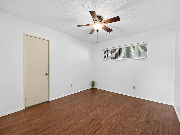 7714 Renwick Dr #D13 — Photo 20