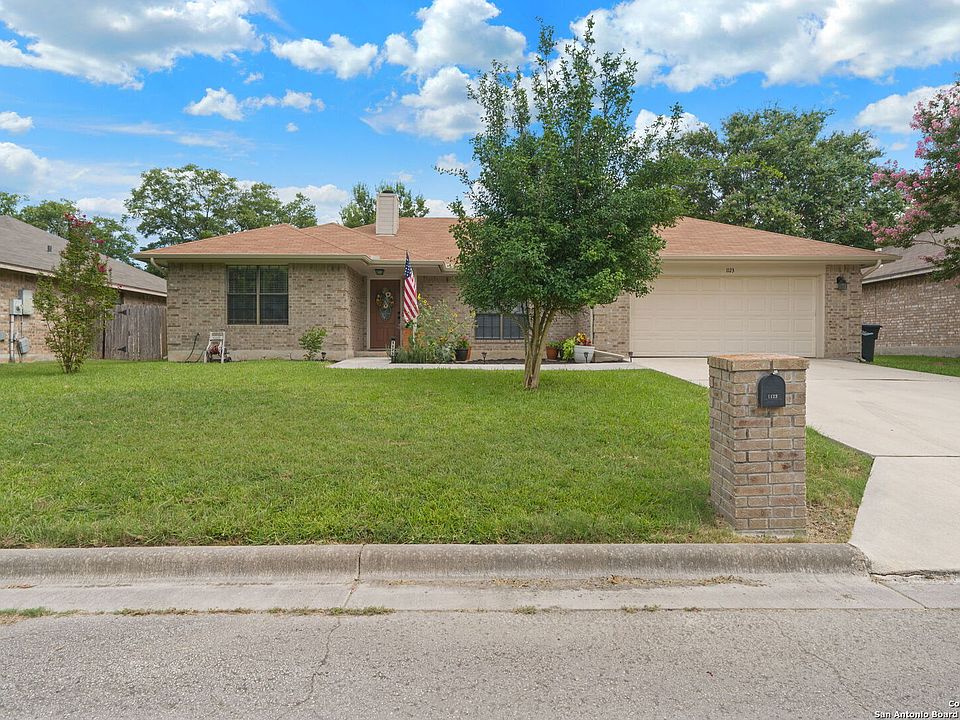 1st image of 1123 CAMELLIA LN